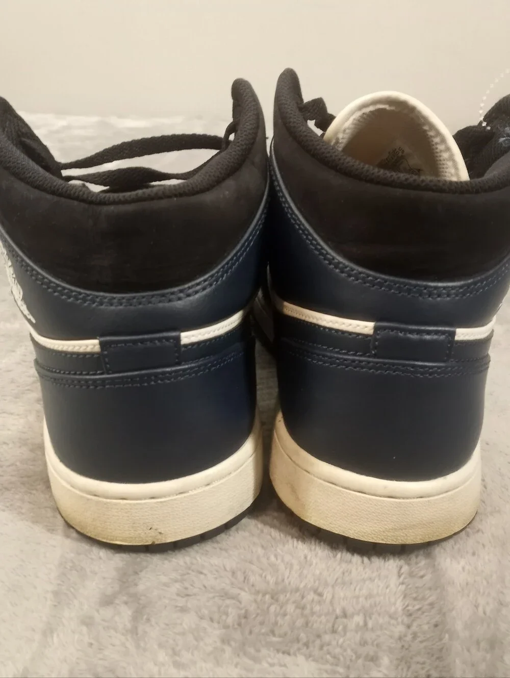 Jordan Men's Navy and White High-Top Sneakers Size 10.5